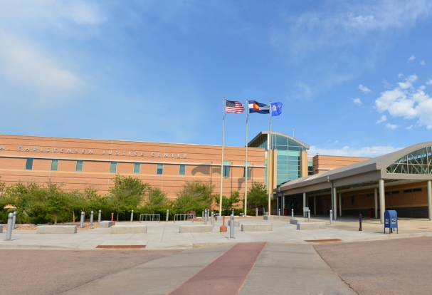 Colorado courthouse used to illustrate how residents can independently verify court information